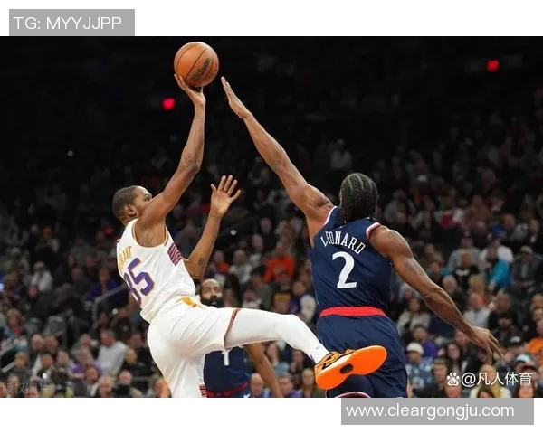 快船与太阳激战回顾精彩比赛录像全程分析与精彩瞬间分享